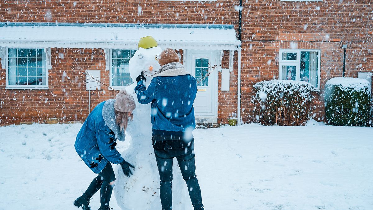 Schneechaos: Welche Versicherung zahlt bei Schnee, Eis und Glätte?