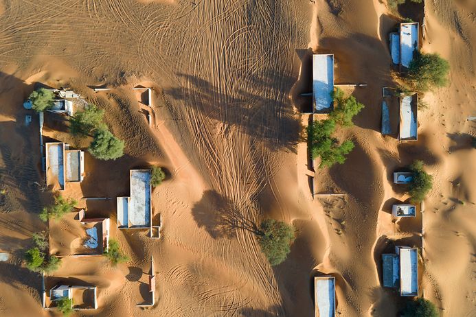 Diese Häuser in den Vereinigten Arabischen Emiraten wurden aufgegeben (© Gettyimages / Stefan Tomic)