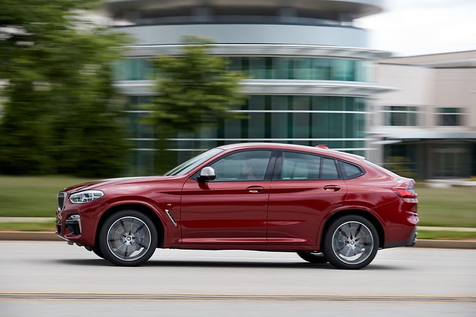 BMW X4 20D XDrive (© BMW)